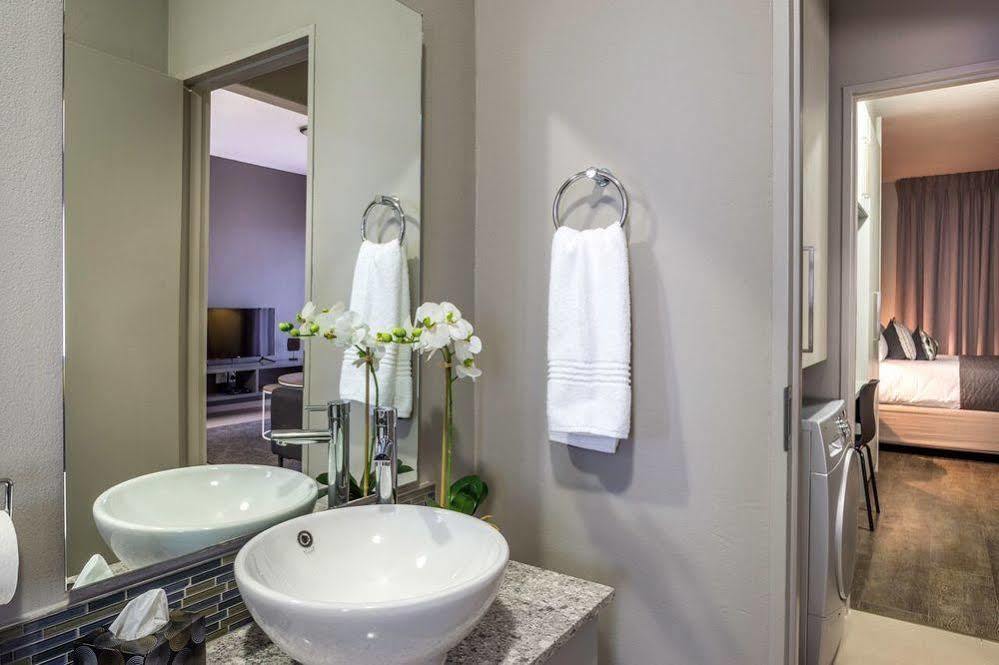 Apartment Cag The Hub Bryanston Johannesburg